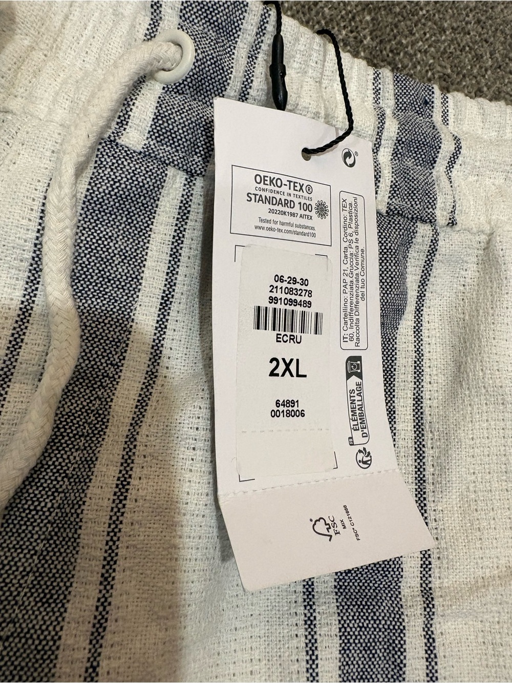 NWT Denim&Co White and Navy Striped Bermuda Shorts - Picture 3 of 5